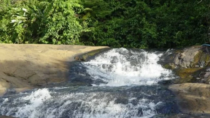 cachoeira em Linhares