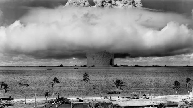 BOMBA ATOMICA