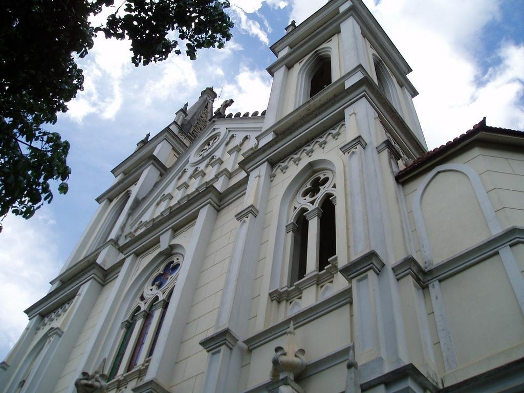 Dia de Finados Cachoeiro: igrejas e cemitérios da Diocese terão missas na segunda-feira (2)
