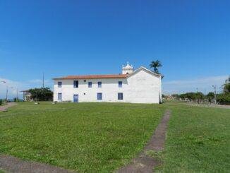 Passeio gratuito na Serra reúne história, realidade virtual e vista para o mar