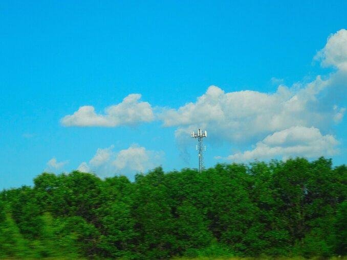 Plano federal prevê ampliar sinal de celular e internet na BR-101, que atravessa o ES