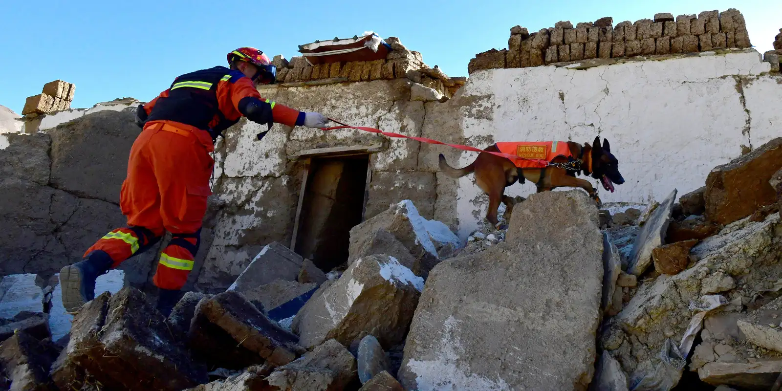 Terremoto no Tibete deixa pelo menos 16 mortos e 32 feridos