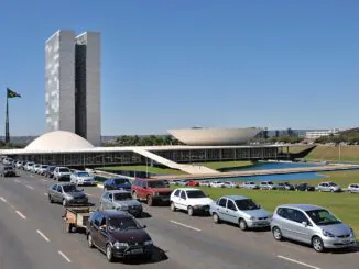 Fim da escala 6×1: Congresso promulga emenda e fixa jornada de 40 horas semanais